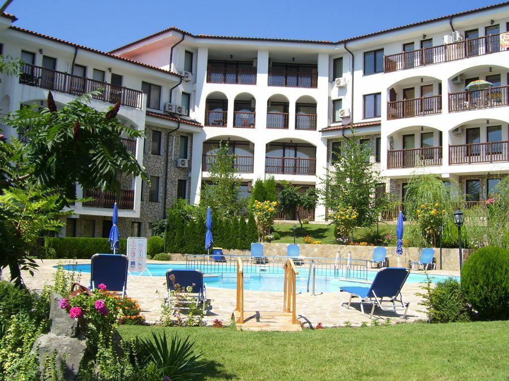 Delfin Apart Complex Sveti Vlas Exterior foto